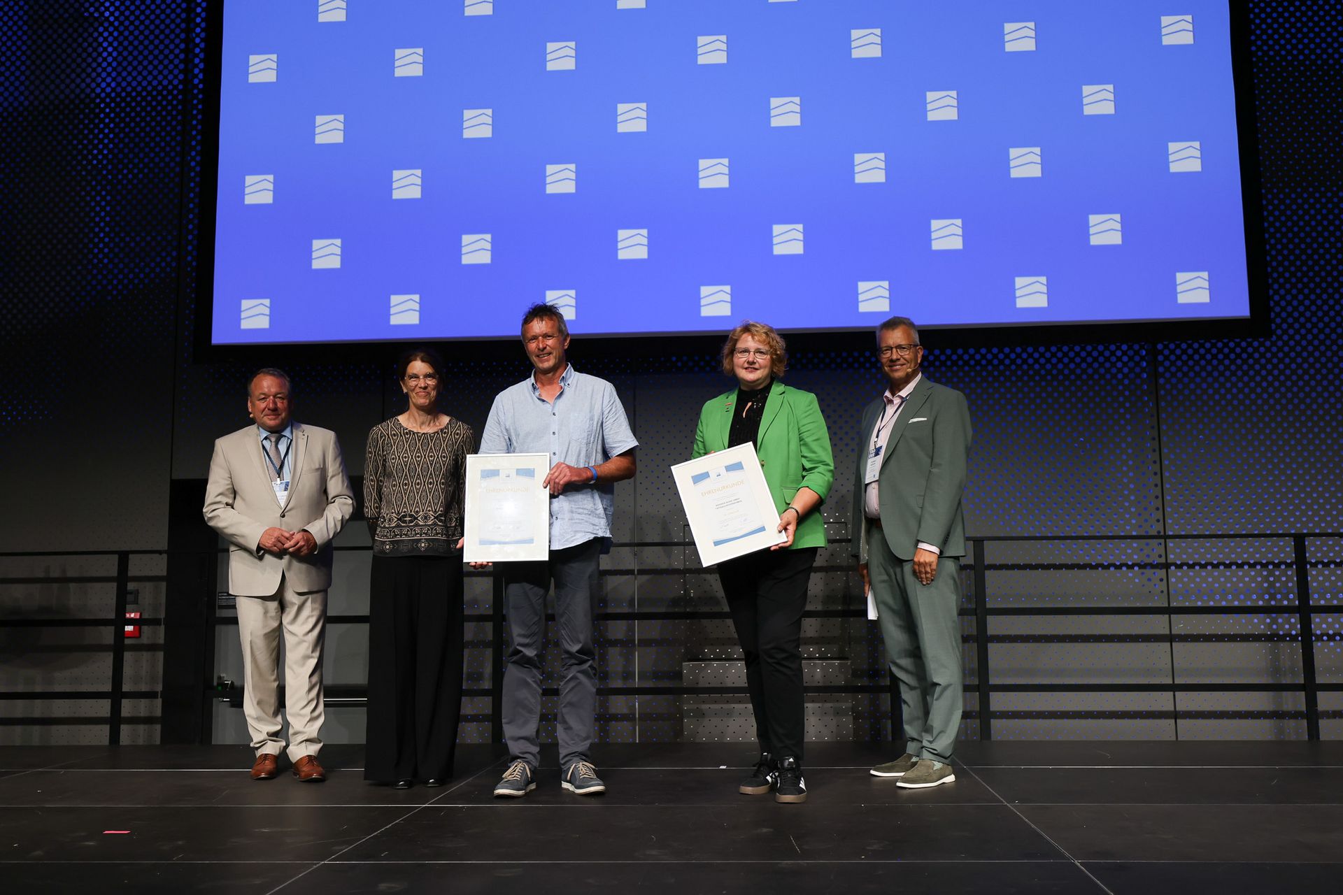 Tag der Bauwirtschaft 2026 Impressionen vom Tag der Bauwirtschaft: Begegnungen, Austausch und spannende Einblicke in die Branche.