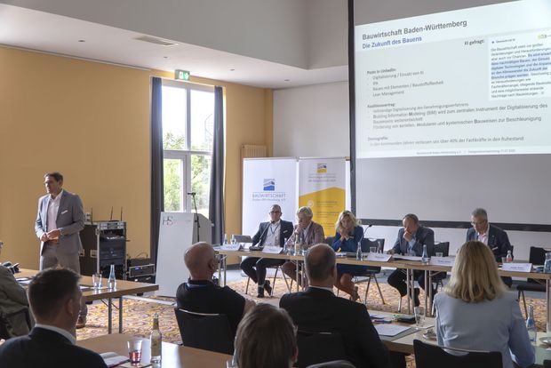 Tag der Bauwirtschaft 2025 - Delegiertenversammlung Rückblick auf das Verbandsevent des Jahres im Technik Museum Sinsheim.