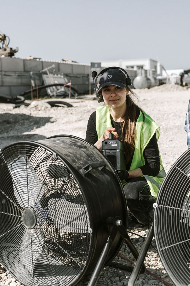 Filmdreh_Infrastruktur_Stuttgart-04 Filmdreh auf einer Baustelle am Stuttgarter Flughafen zur Kampagne "Wir bauen Deutschland neu"
