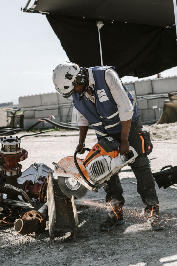 Filmdreh_Infrastruktur_Stuttgart-01 Filmdreh auf einer Baustelle am Stuttgarter Flughafen zur Kampagne "Wir bauen Deutschland neu"